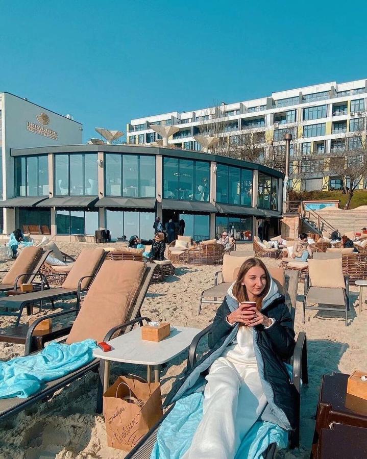 Апартаменты У Моря Magnit Первая Линия Odesa Exterior foto